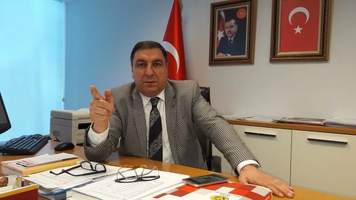 CHP’li başkandan eski personeline büyük kıyak! Tazminat ödememek için kafeyi belediyeye taşıdı