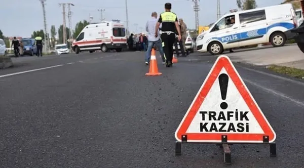 tekirdagda-iki-otomobil-kafa-kafa-carpisti-1-olu-1786453732678.jpg