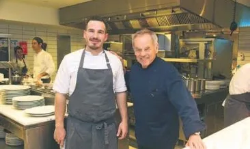 Yeni bir yolculuğa çıkıyor