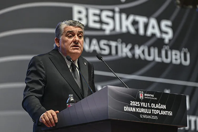 Serdal Adalı transferde üç oyuncunun ismini verdi! Olaylı toplantı sonrası Hasan Arat’a flaş sözler...