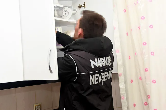 nevsehirde-zehir-operasyonu-26-kisi-yakalandi-1740668343739.jpeg