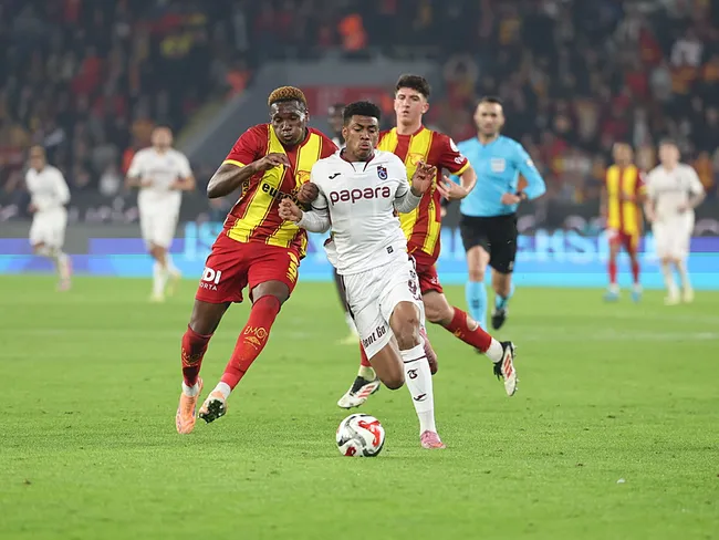 canli-trabzonspor-goztepe-maci-ilk-11ler-aciklandi-1777733763720.jpg