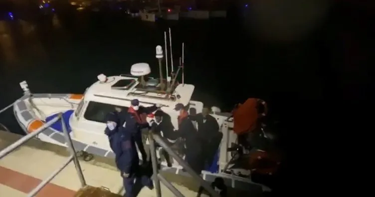 SON DAKİKA: Yunanistan'dan 'kelepçeli' vahşet! Bakan Soylu: 02.55'te göçmenleri ölüme attılar...