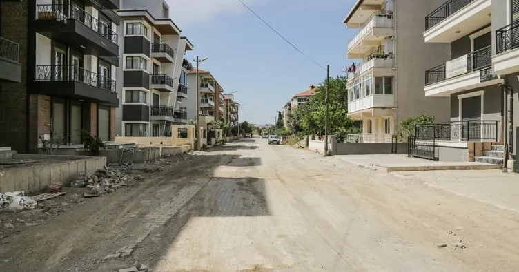 AK Partili Kaya: İzmir’in yolları Ay’daki kraterler gibi