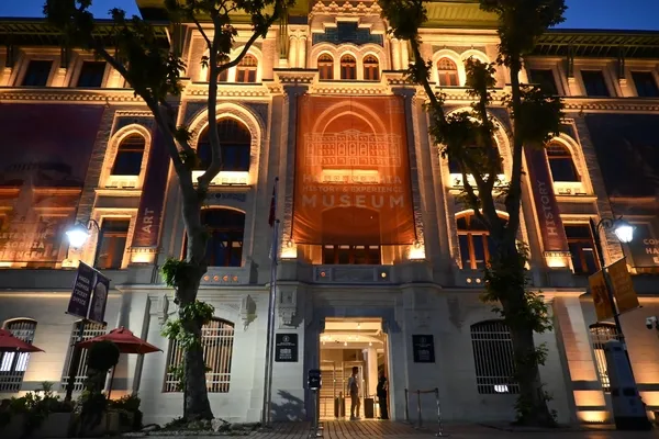muzede-bir-gece-deneyimi-ayasofyanin-tarihine-yolculuk-1750602330651.jpg