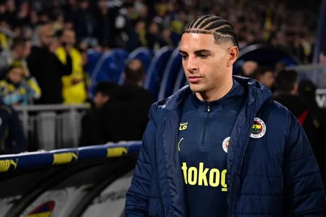 son-dakika-fenerbahce-diego-carlos-ile-yollarini-ayirdi-1788202943537.jpeg