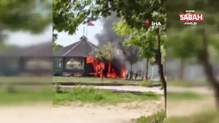 Kapaklı Kazak Gölü’nde bulunan kafede korkutan yangın | Video