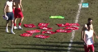 Yeşil sahalardan ender görülen olay! Böyle protesto ettiler...