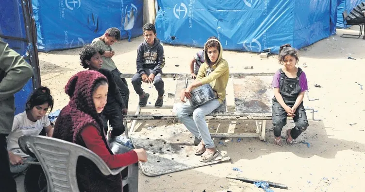 Vahşi katliamlar sürüyor