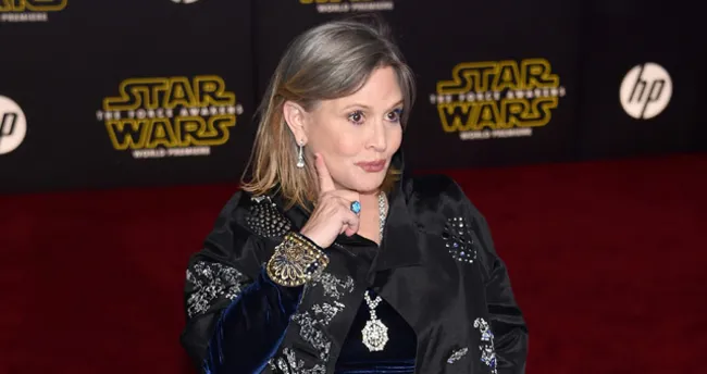 Carrie Fisher yaşamını yitirdi