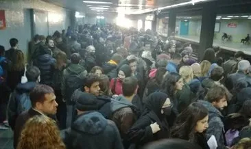 Ankara’da metro hattında arıza nedeniyle seferler durdu #ankara