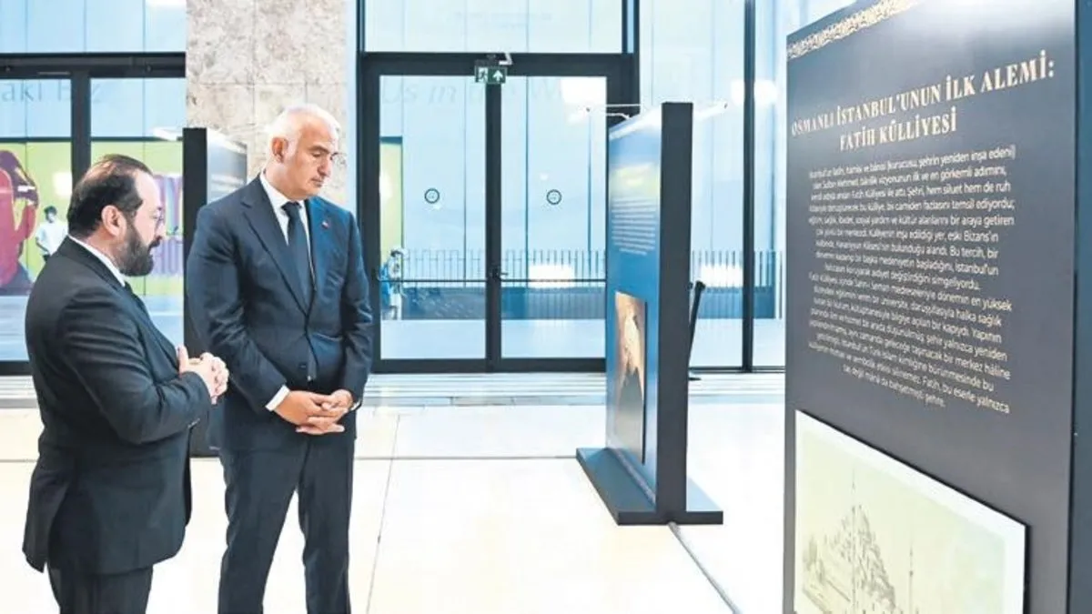 ‘Fetih ve Mekân’ sergisi AKM’de açıldı