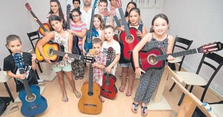 Çocuklara gitar kursu