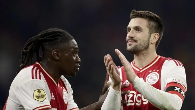 Son dakika haberleri: Ajax’ın Türkiye kararı tepki çekmişti! Hollanda ekibi açıklama yapmak zorunda kaldı: Wesley Sneijder ve Burak Yılmaz detayı…