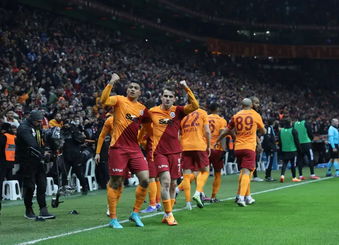 son-dakika-galatasaray-haberi-ispanyollardan-kerem-akturkoglu-ovgusu-barcelonaya-tehdit-1647320319274.jpg