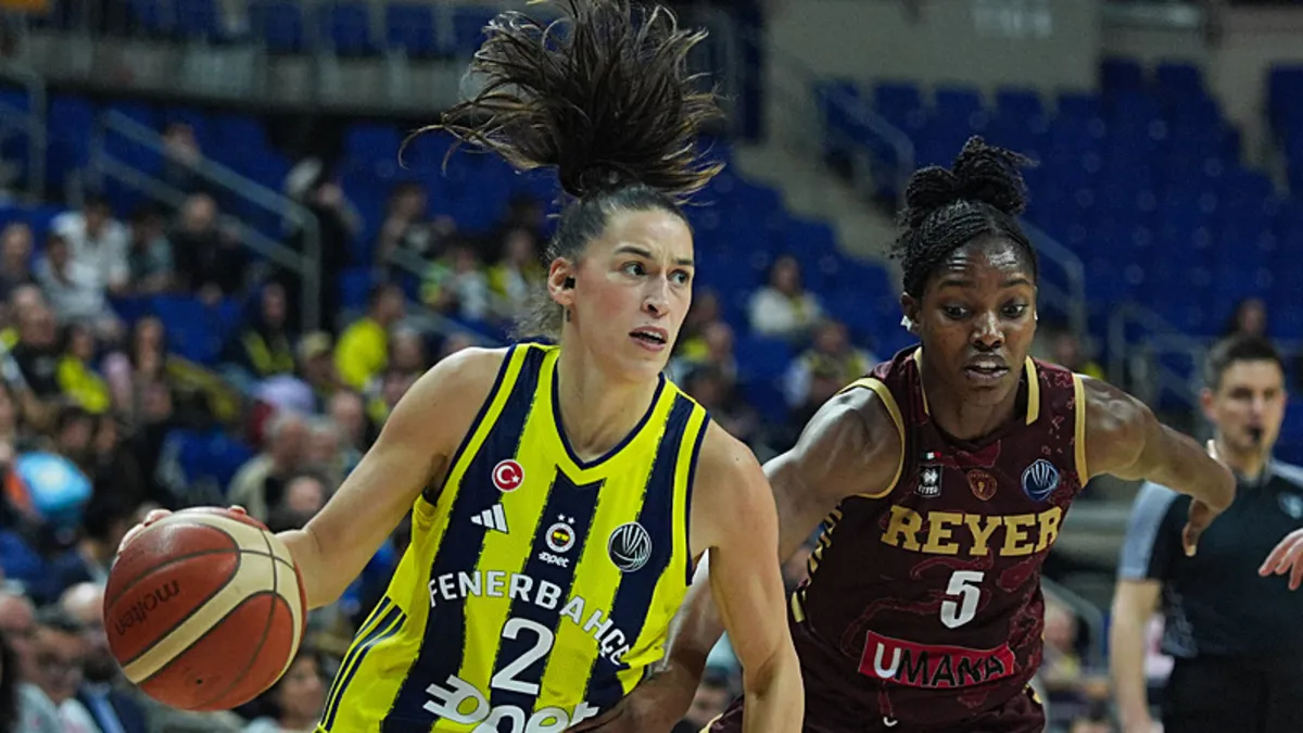 Fenerbahçe Opet, Umana Reyer’i farklı geçti Fenerbahçe Opet, Umana Reyer’i farklı geçti