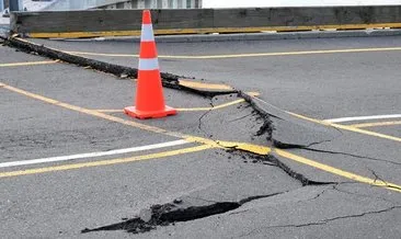 Yeni Zelanda bir günde 3 büyük depremle sarsıldı