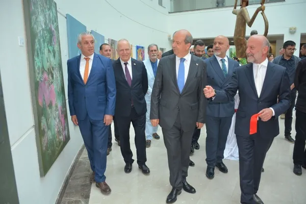 azerbaycan-bagimsizlik-gunu-sergisi-acildi-1685269334716.jpg