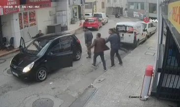 Antalya’da iki grup arasında çıkan silahlı sopalı kavga kamerada