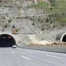 Yapımına 16 yıl önce başlanan Bolu Dağı Tüneli’nin İstanbul’a gidiş yönü ulaşıma açıldı