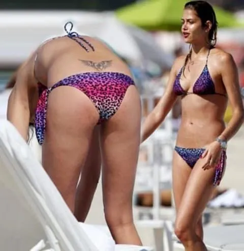 Ana Beatriz Barros sahili kavurdu