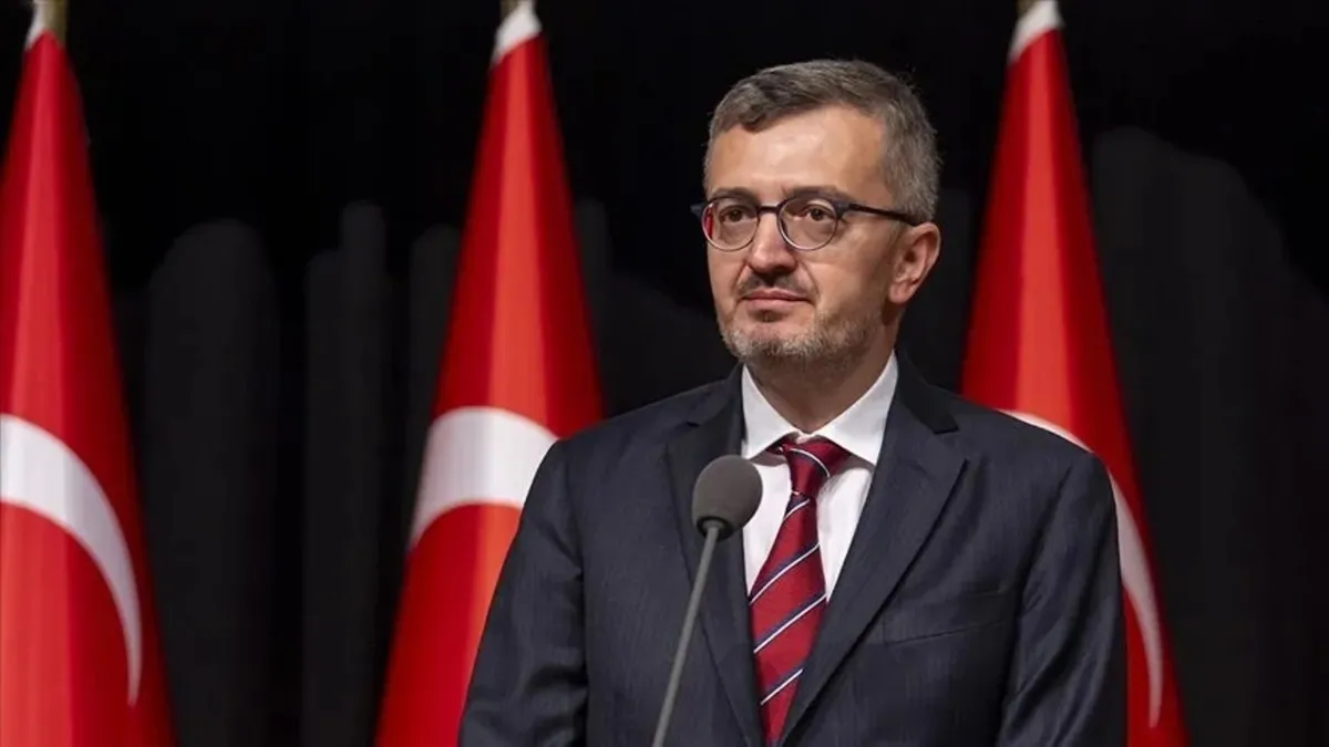 Cumhurbaşkanlığı İletişim Başkanı Burhanettin Duran'ın Nurettin Topçu'yu anma mesajı.