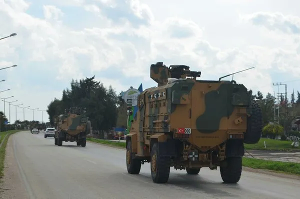 JÖH ve PÖH timleri Kirpilerle Afrin'e doğru gidiyor