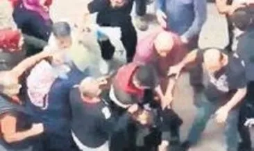Tacizciyi linçten polis kurtardı #istanbul Tacizciyi linçten polis kurtardı #istanbul