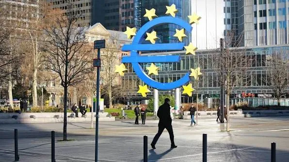3-politika-faizinde-sasirtan-karar-ecb-2023ten-bu-yana-ilk-kez-artisa-gitti-1781182530247.png