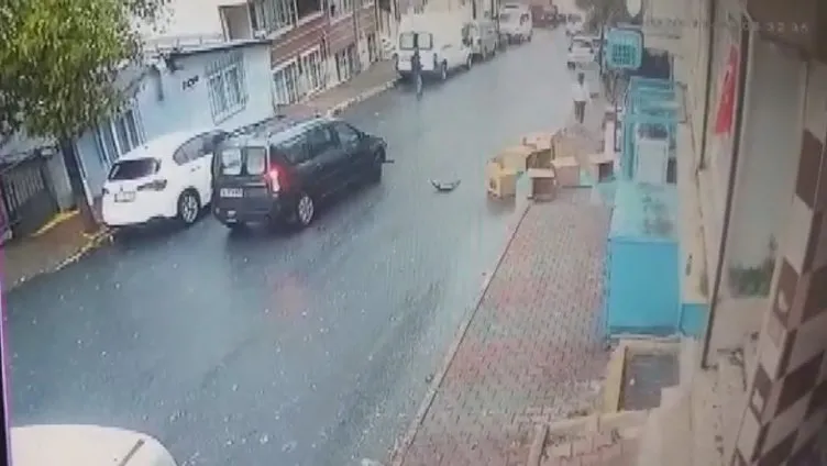 Son dakika haberi! Hırsızların peşinden koşup araca atladı, sonra...