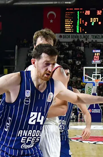 Anadolu Efes, Manisa’da kazandı!