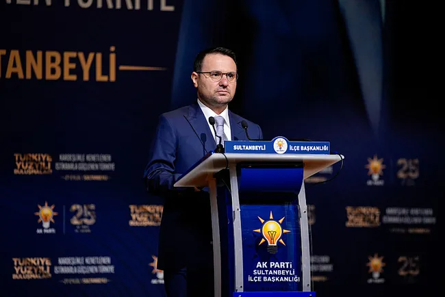 bakan-gurlekten-fon-sorusturmasi-aciklamasi-tum-sorumlularin-adalet-onune-cikarilmasi-icin-kararliyiz-1790527988992.jpeg Bakan Gürlek'ten fon soruşturması açıklaması: Tüm sorumluların adalet önüne çıkarılması için kararlıyız
