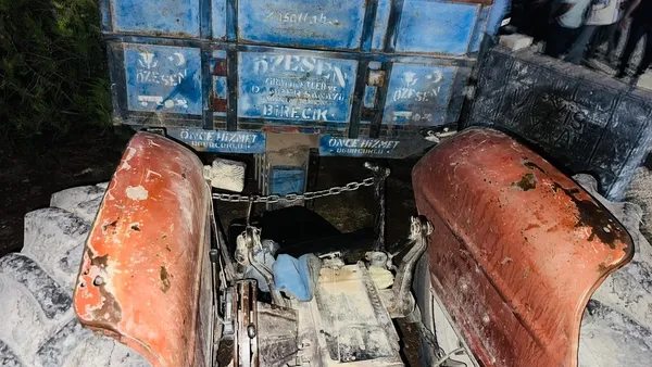 sanliurfada-trafik-kazasi-1-olu-3-yarali-1695107393816.jpg