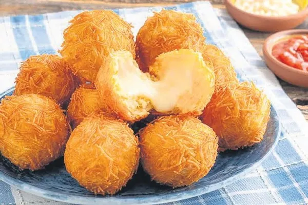 patates-ve-sehriyenin-akilalmaz-bulusmasi-yiyen-herkesin-tarifini-istedigi-o-citir-lezzet-1780467075695.jpeg