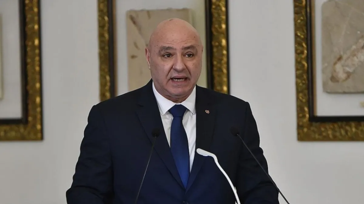 Lübnan Cumhurbaşkanı Arap ve uluslararası çevrelere ülkesine yatırım çağrısında bulundu Lübnan Cumhurbaşkanı Arap ve uluslararası çevrelere ülkesine yatırım çağrısında bulundu