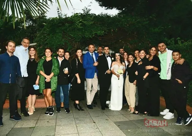 MasterChef Duygu yaşadığı ihanet ile sarsılmıştı! Nişanlısı ile barışan MasterChef Duygu Acarsoy evlendi! İşte MasterChef Duygu'nun nikahından kareler...