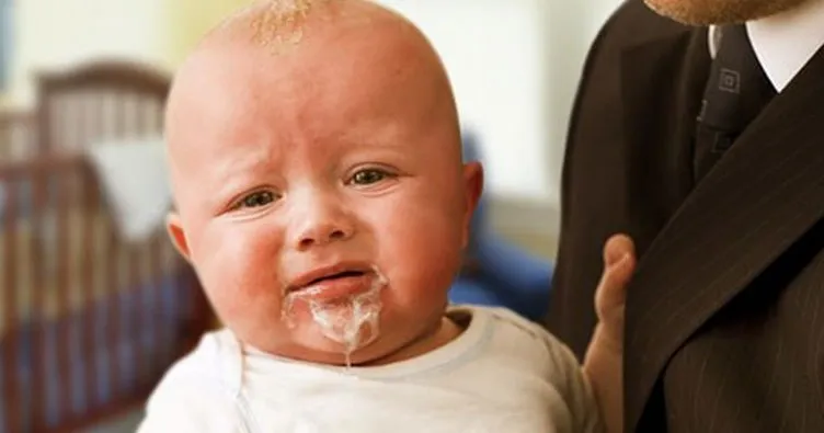 Yenidoğan bebeklerde kusmanın nedenleri nelerdir?