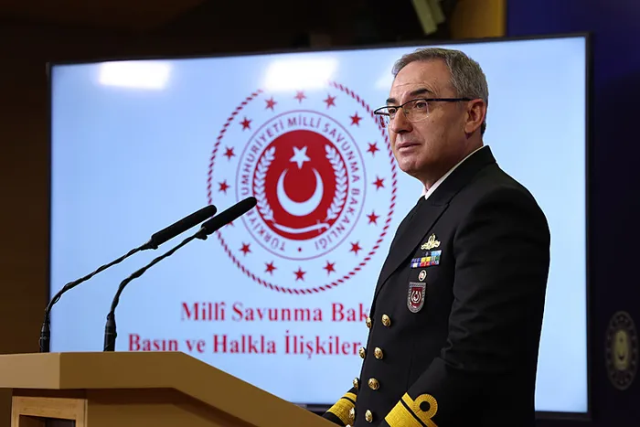 dogu-akdenizde-gkryden-tepki-ceken-hamle-turkiye-sert-tepki-gosterdi-anlasma-hukumsuzdur-1764237658676.jpg Doğu Akdeniz’de GKRY'den tepki çeken hamle: Türkiye sert tepki gösterdi! ‘Anlaşma hükümsüzdür’