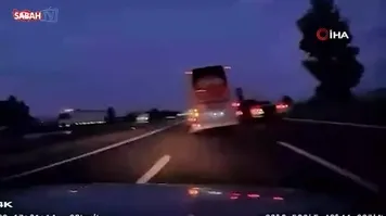 Aniden şerit değişti: Kazaya neden oldu!