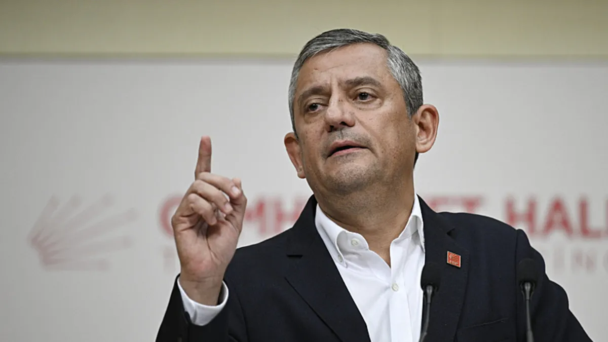 SON DAKİKA… Mutlak butlan sonrası CHP’de sular durulmuyor! Özgür Özel CHP MYK’yı topladı! SON DAKİKA… Mutlak butlan sonrası CHP’de sular durulmuyor! Özgür Özel CHP MYK’yı topladı!