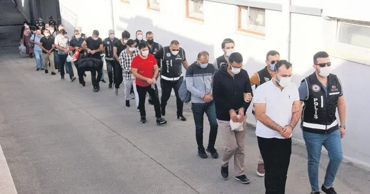 Adana merkezli FETÖ operasyonunda 7 tutuklama