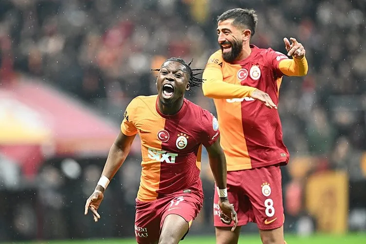 Son dakika Galatasaray haberi: Galatasaray yıldız oyuncunun biletini kesti! Yeni adresi belli oldu...