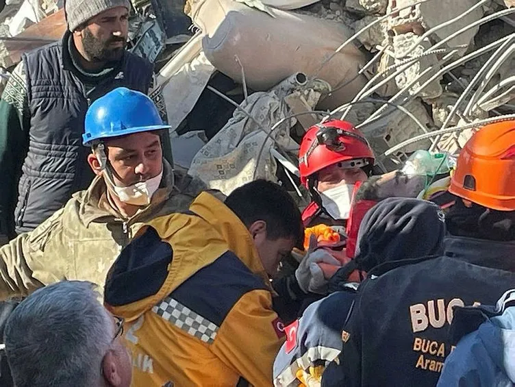 SON DAKİKA: Kahramanmaraş’ta 202. saatte mucize! Deprem enkazından 4 can çıkarıldı!
