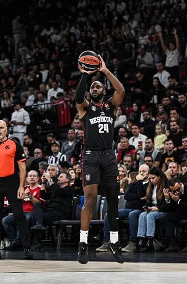 Beşiktaş, Olympiakos’a kaybetti