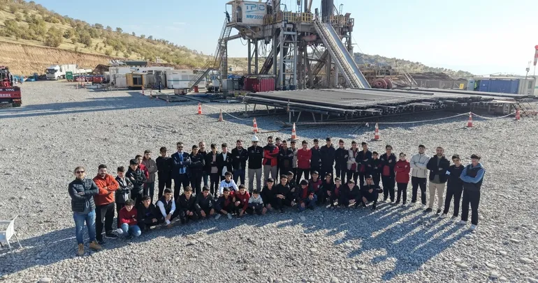 Bakan Bayraktar’dan Enerjide tam bağımsız Türkiye mesajı