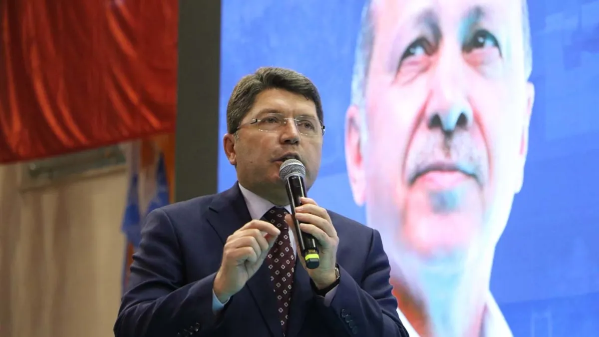 Bakan Tunç duyurdu: “Terörsüz bir Türkiye’ye doğru gidiyoruz” Bakan Tunç duyurdu: “Terörsüz bir Türkiye’ye doğru gidiyoruz”