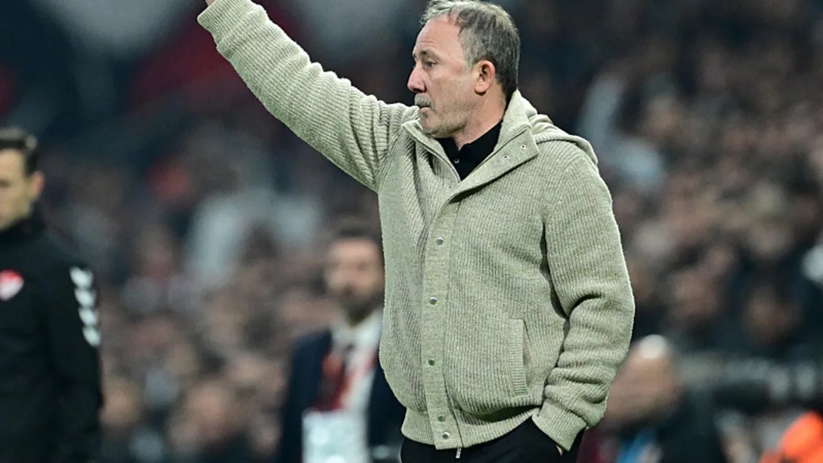 Sergen Yalçın’dan derbi sonrası flaş toplantı!