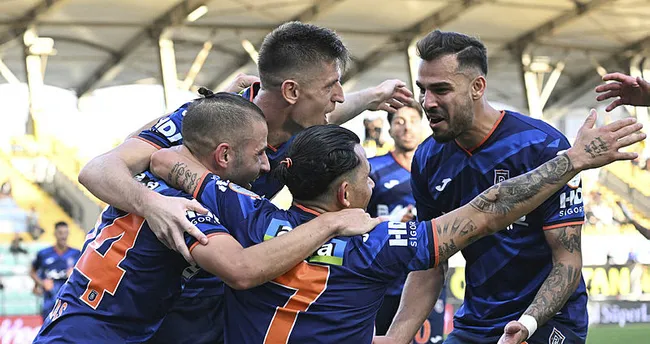 Çağdaş Atan’ın Başakşehir’i galibiyet hasretine son verdi! Çağdaş Atan’ın Başakşehir’i galibiyet hasretine son verdi!