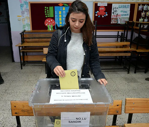 Türkiye sandık başında! 57 milyon seçmen tercihini yapıyor