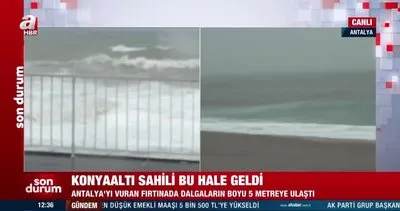 Antalya’da korkutan manzara: Metrekareye 145 kilo yağmur düştü! İşte Konyaaltı Sahili’nin son hali.. | Video